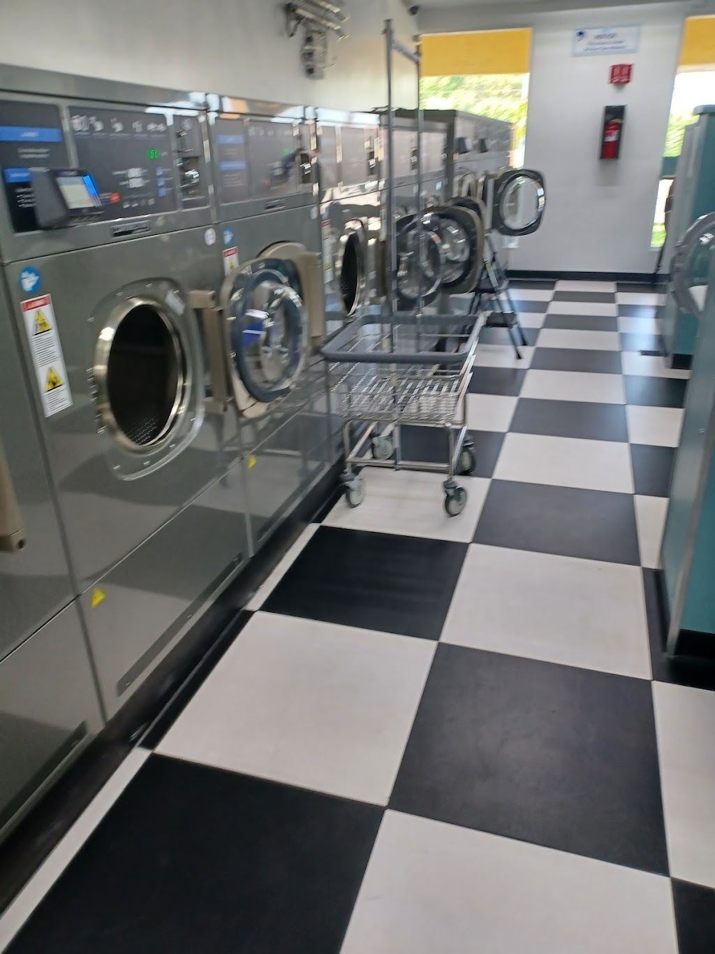 Bubbles Laundry Service | 1310 S Magnolia Ave, Anaheim, CA 92804, USA | Phone: (714) 248-6411