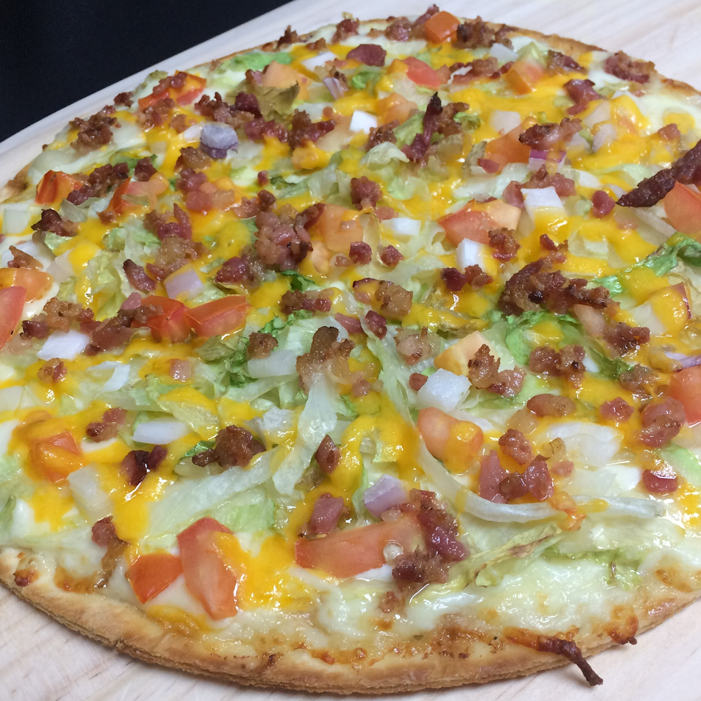 Eaton’s Fresh Pizza | 830 E Paradise Dr, West Bend, WI 53095, USA | Phone: (262) 429-2292