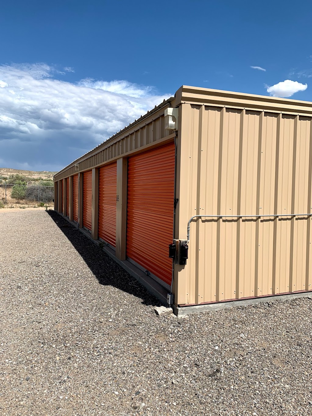 Vast Storage | 19 Meadow Lake Rd, Los Lunas, NM 87031, USA | Phone: (505) 585-5550