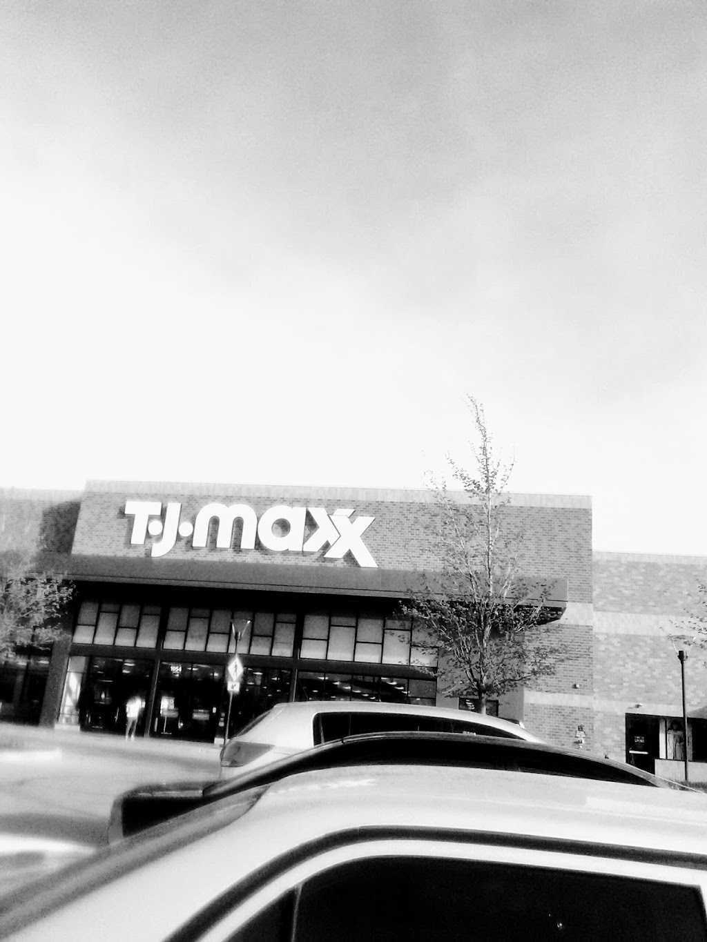 T.J. Maxx | 1054 Center Dr, Mt Prospect, IL 60056, USA | Phone: (847) 870-1453