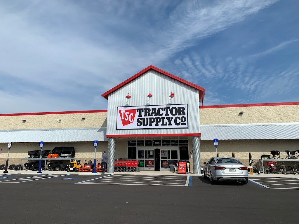 Tractor Supply Co. | 11911 W Hillsborough Ave, Tampa, FL 33635, USA | Phone: (813) 749-6621