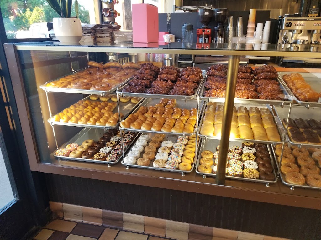 Howards Donuts | 2340 Sunrise Blvd # 22, Gold River, CA 95670, USA | Phone: (916) 638-7509