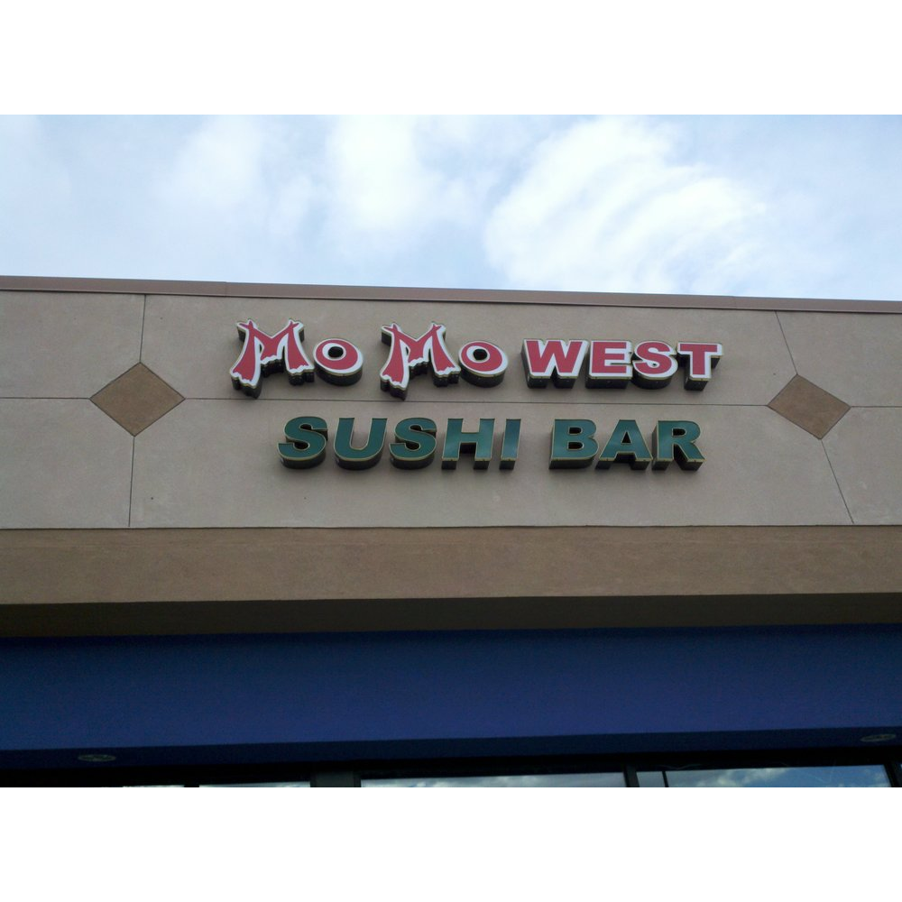 Mo Mo West Sushi Bar and Japanese Restaurant | 76 N McCulloch Blvd #160, Pueblo, CO 81007, USA | Phone: (719) 647-0010