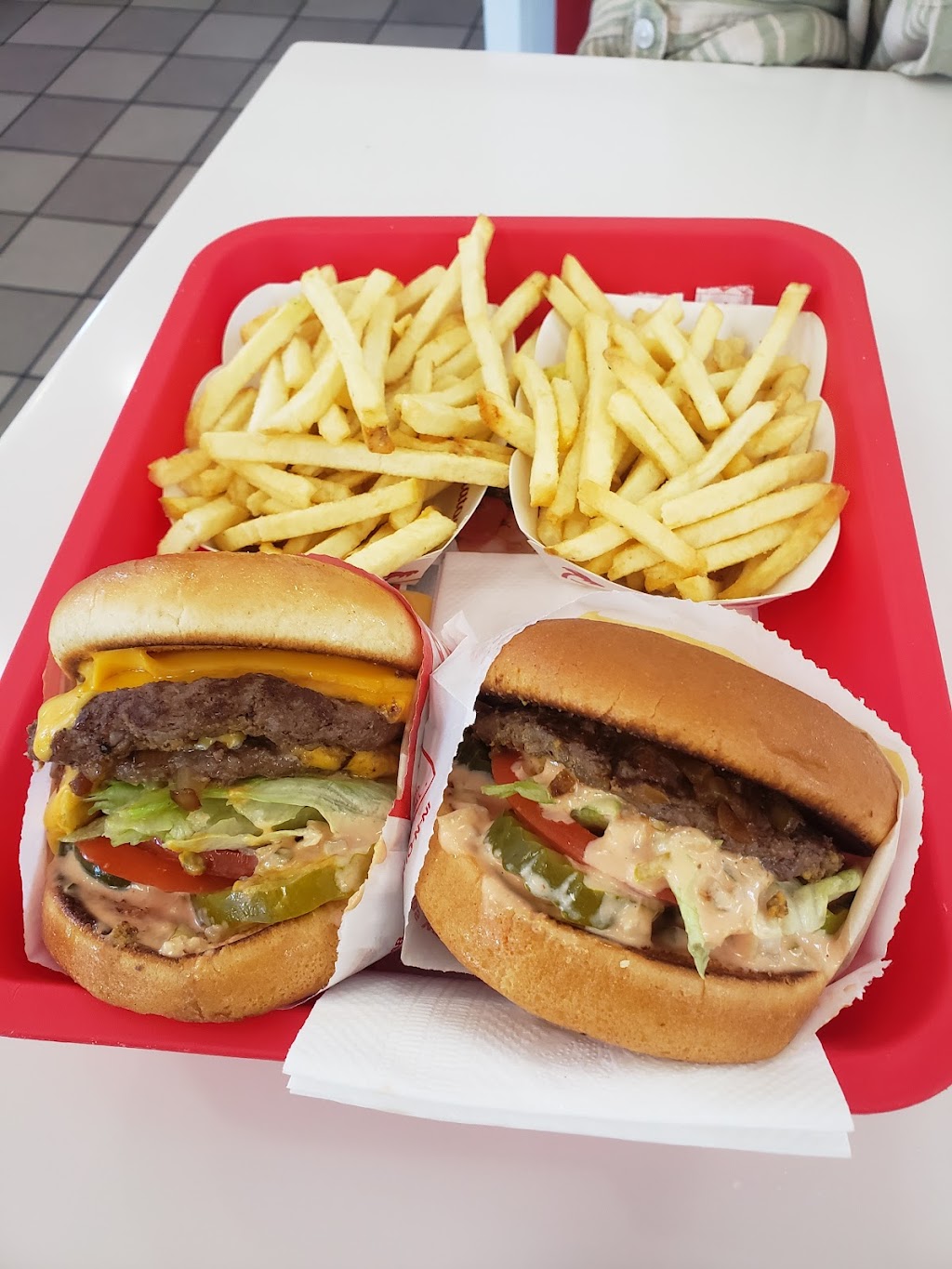 In-N-Out Burger | 957 Topsy Ln, Carson City, NV 89705, USA | Phone: (800) 786-1000