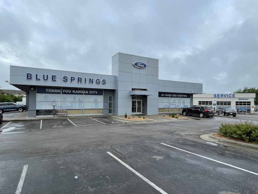 Blue Springs Ford | 3200 NW S Outer Rd, Blue Springs, MO 64015, USA | Phone: (816) 229-4400