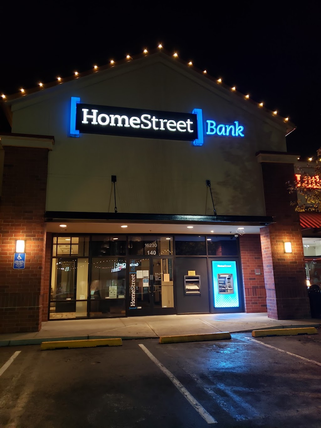 HomeStreet Bank | 16230 SW Pacific Hwy UNIT 140, Tigard, OR 97224, USA | Phone: (503) 968-2200