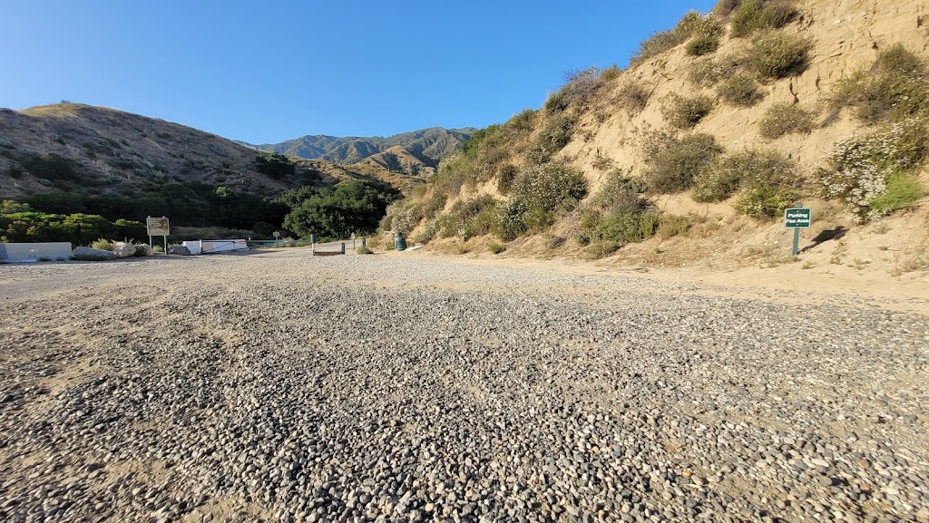 Wilson Canyon Park Parking Area | 14450 Olive View Dr, Sylmar, CA 91342, USA | Phone: (323) 224-9944