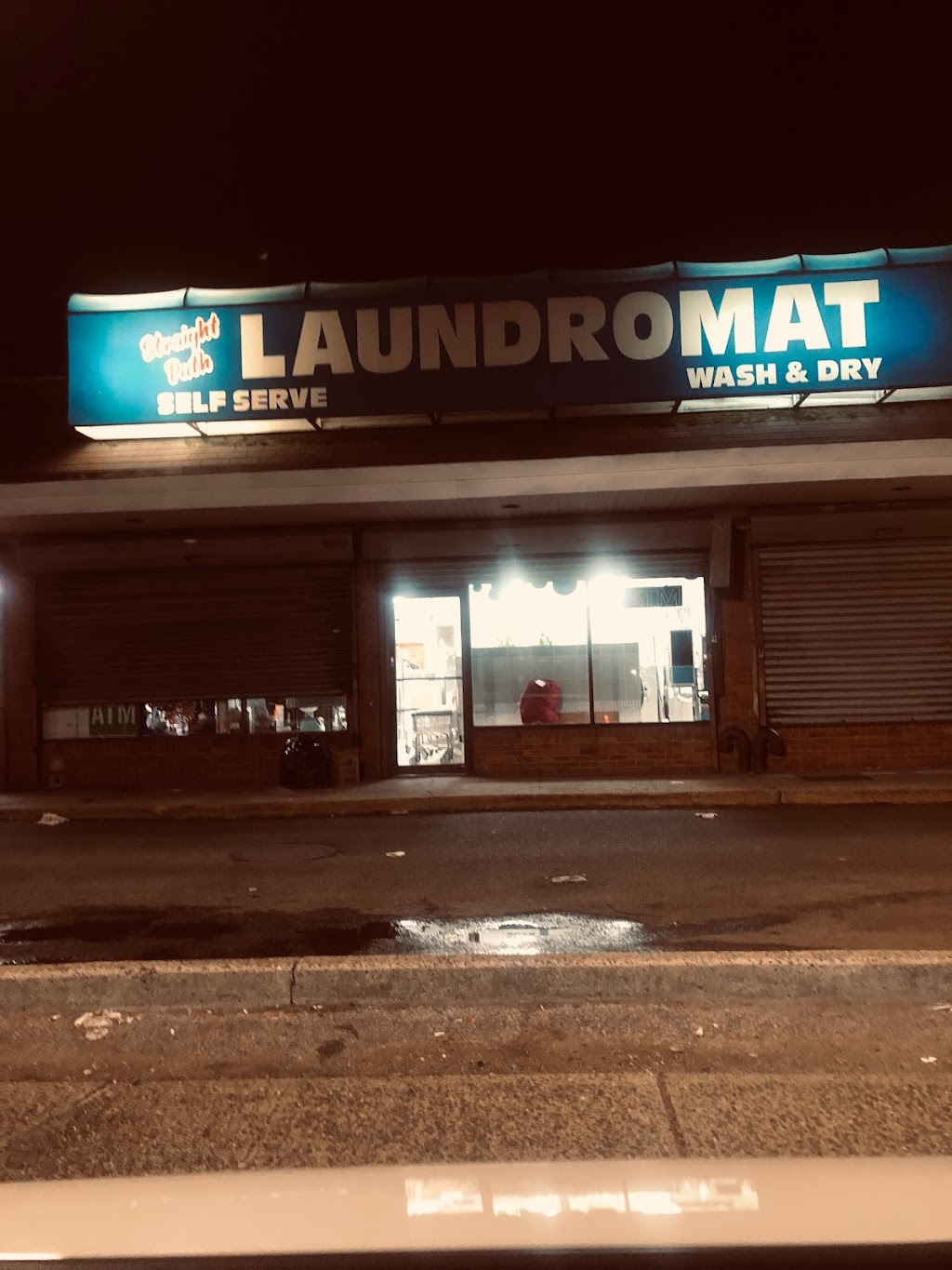 Straight Path Laundromat | 918 Straight Path, West Babylon, NY 11704, USA | Phone: (631) 225-4405