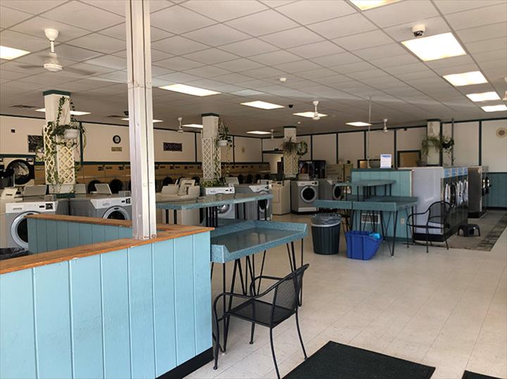 The Laundry Room | 512 N Main St, Edgerton, WI 53534, USA | Phone: (608) 290-9170