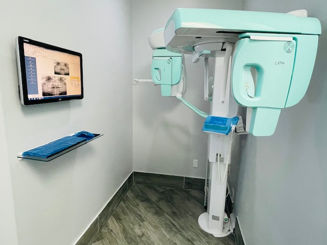 Family Smile Dental Center | 3148 W 76th St, Hialeah, FL 33018 | Phone: (305) 557-1448