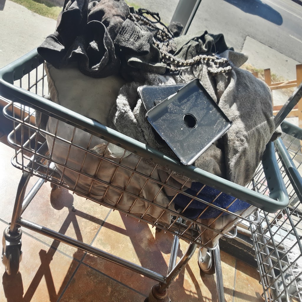 SoCal Wash and Fold - Adams & Maple | 401 E Adams Blvd, Los Angeles, CA 90011, USA | Phone: (818) 429-3407