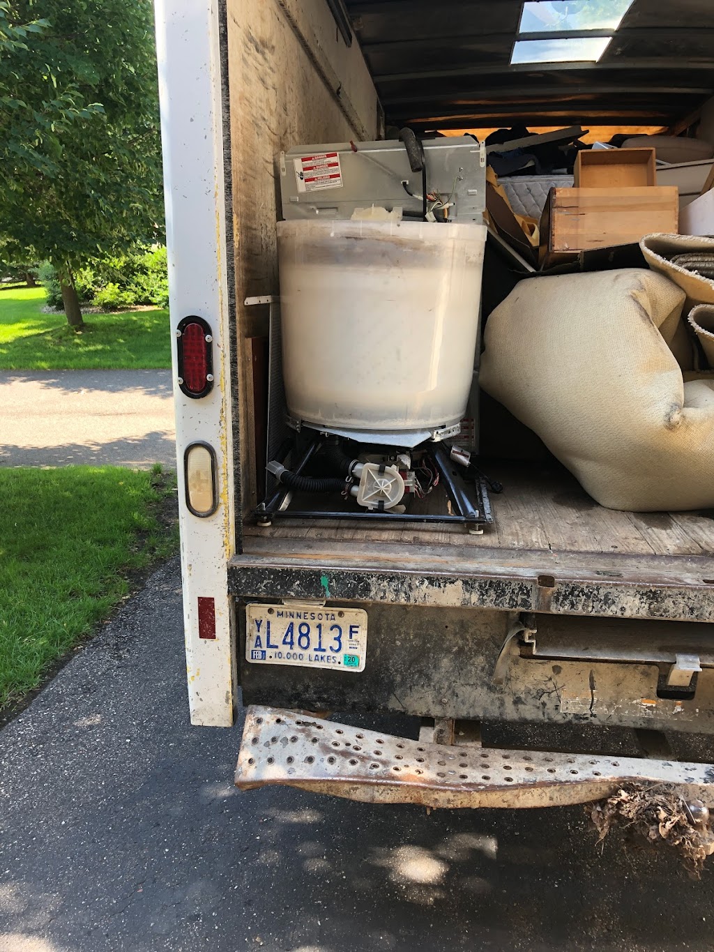 AB Carpet Cleaning and Junk Removal, and Moving services | Photo 10 of 10 | Address: 2936 Northway Dr, Brooklyn Center, MN 55430, USA | Phone: (612) 358-9271