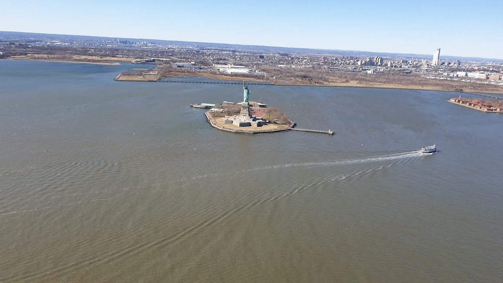 Manhattan Helicopters | Photo 8 of 10 | Address: 6 East River Greenway, Bikeway, NY 10004, USA | Phone: (212) 845-9822