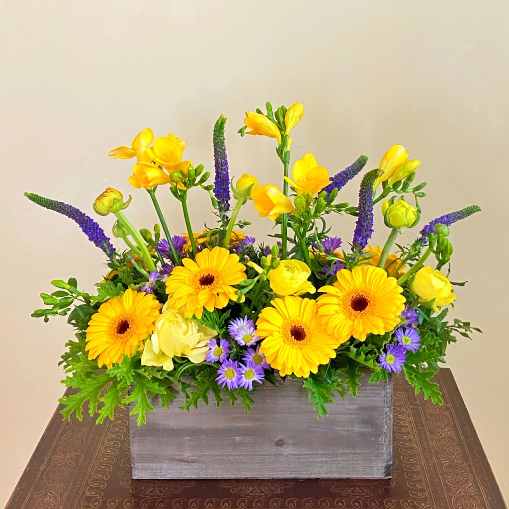 Naho’s Floral Design | 7080 Westmoorland Dr, Berkeley, CA 94705, USA | Phone: (510) 898-1701