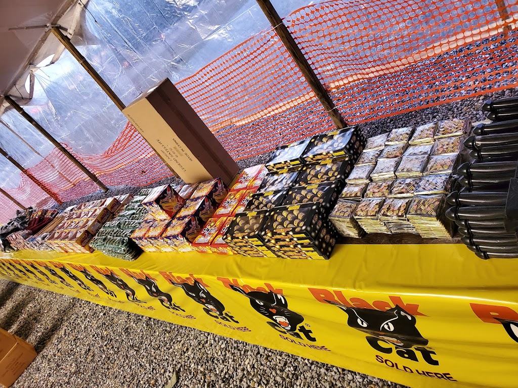 Loco Joes Fireworks Oak Harbor | 2469 Gause Blvd W, Slidell, LA 70460, USA | Phone: (601) 569-3944