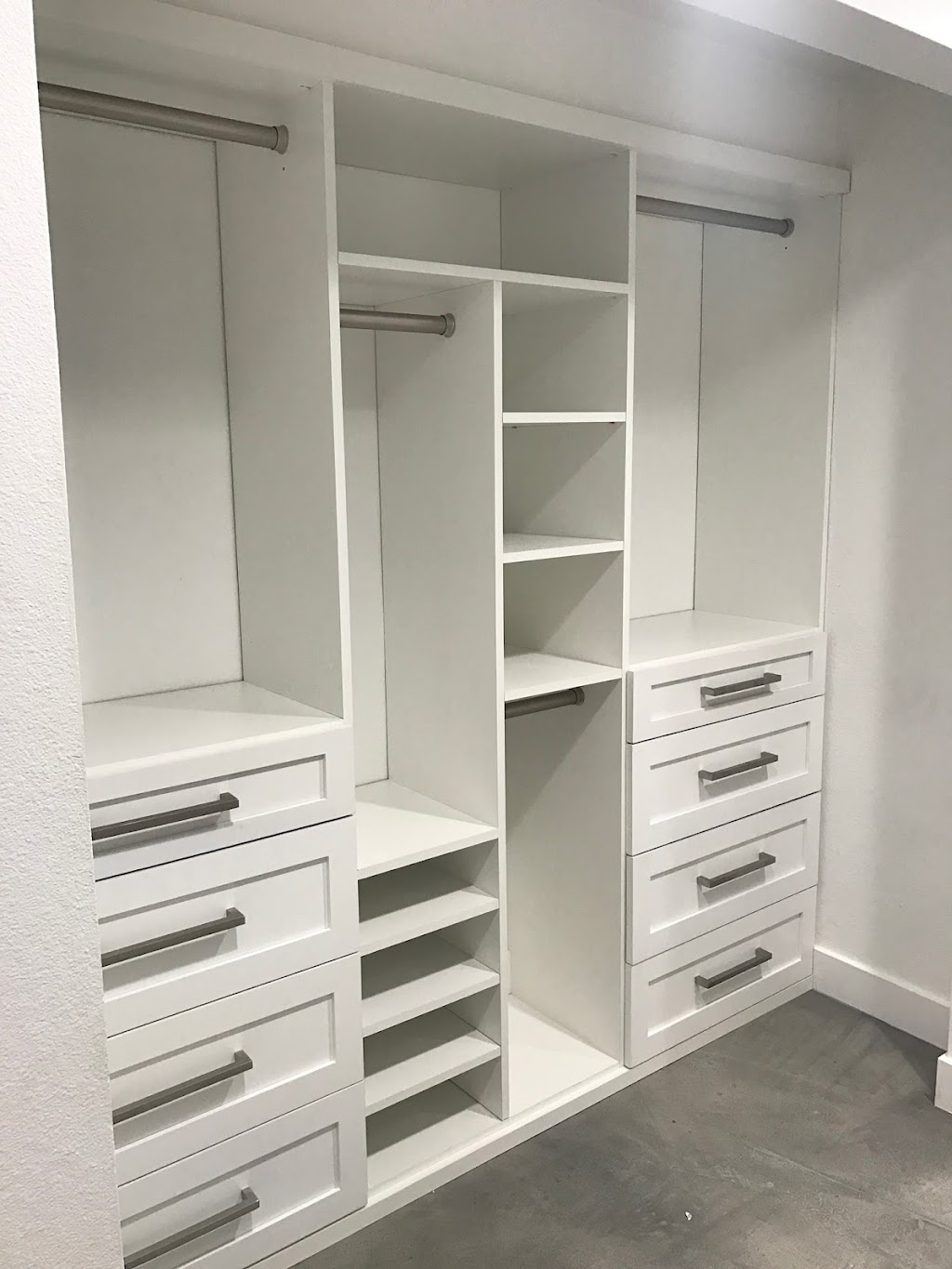 Modern Closet Spaces | 1320 W El Segundo Blvd suite e, Gardena, CA 90247 | Phone: (424) 329-0092