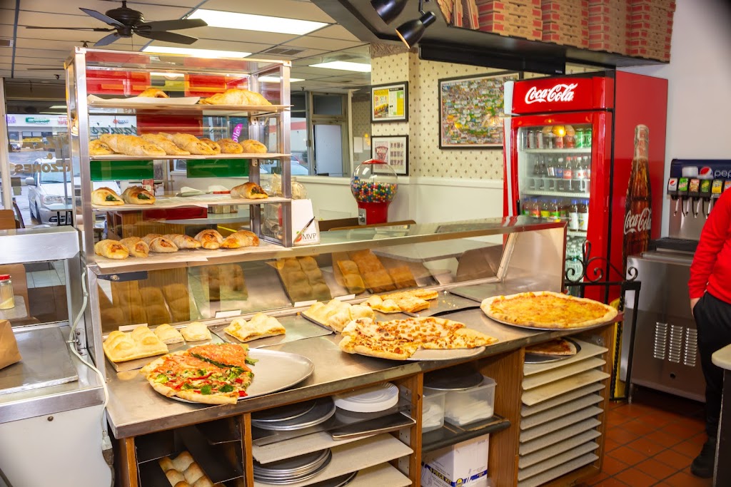 Catanias Pizzeria | 2260 Central Park Ave, Yonkers, NY 10710, USA | Phone: (914) 779-5105