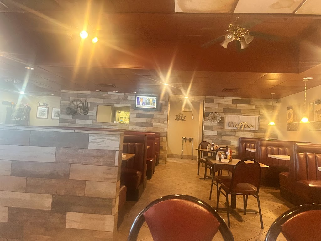 Country Boys Restaurant, Bar and Grill | 1820 S 7th St, Phoenix, AZ 85034, USA | Phone: (602) 252-2248