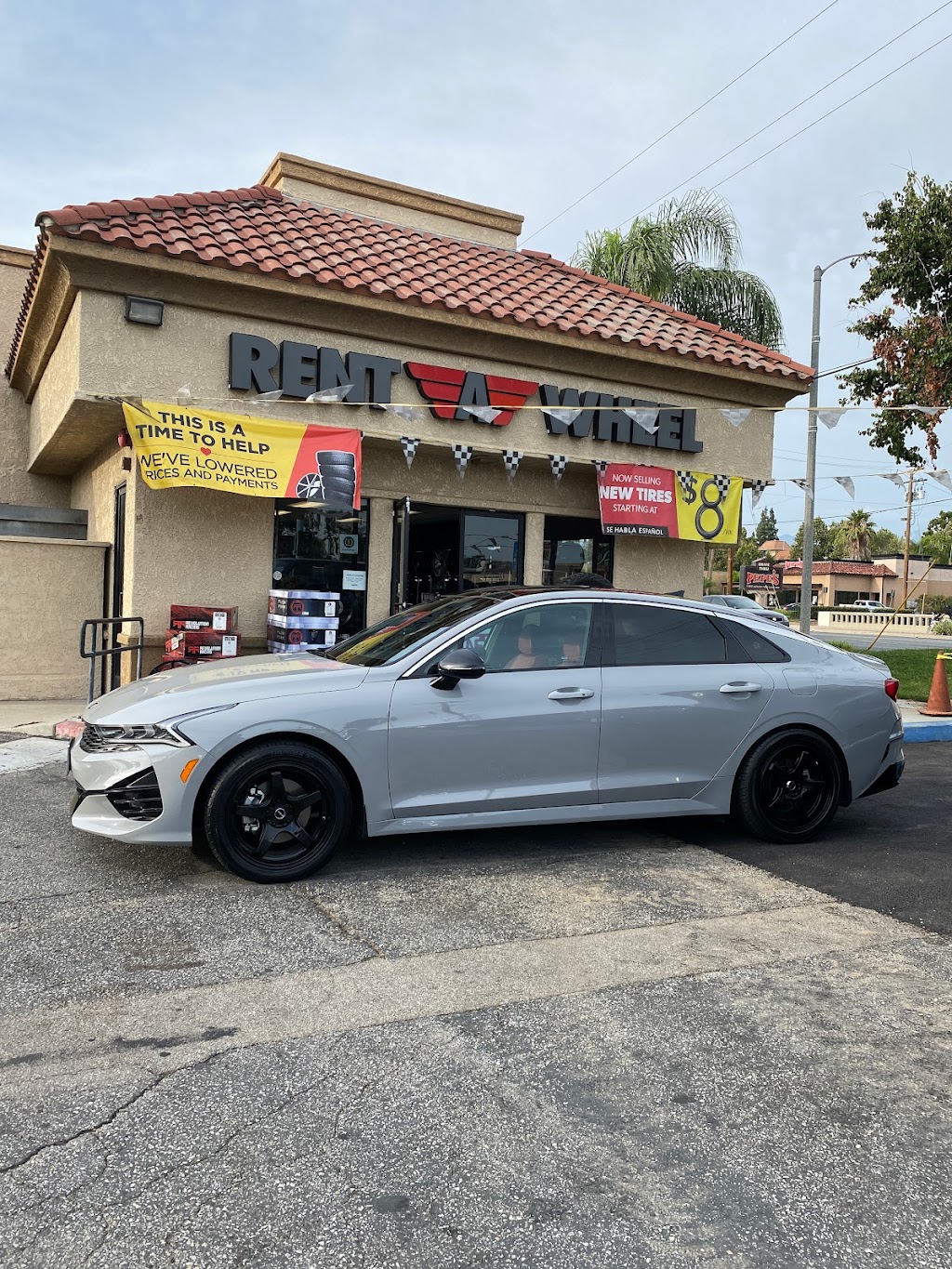 Rent-A-Wheel Custom Wheels & Tires in Covina, CA | 1101 N Azusa Ave #B-1, Covina, CA 91722, USA | Phone: (626) 332-3850