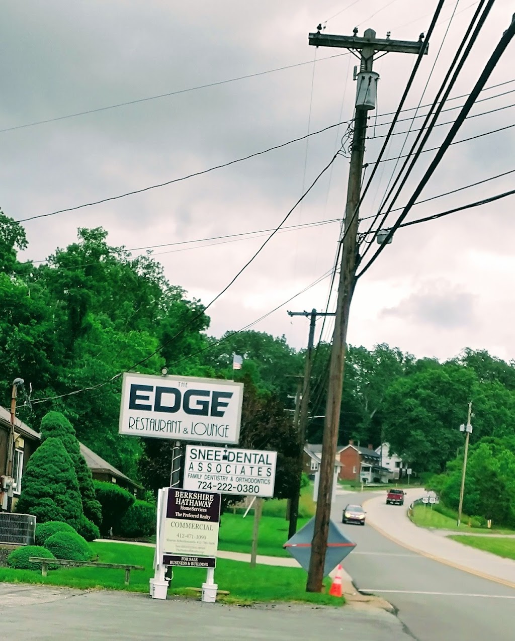 Edge Restaurant & Lounge | 1081 E Maiden St, Washington, PA 15301, USA | Phone: (724) 222-2255