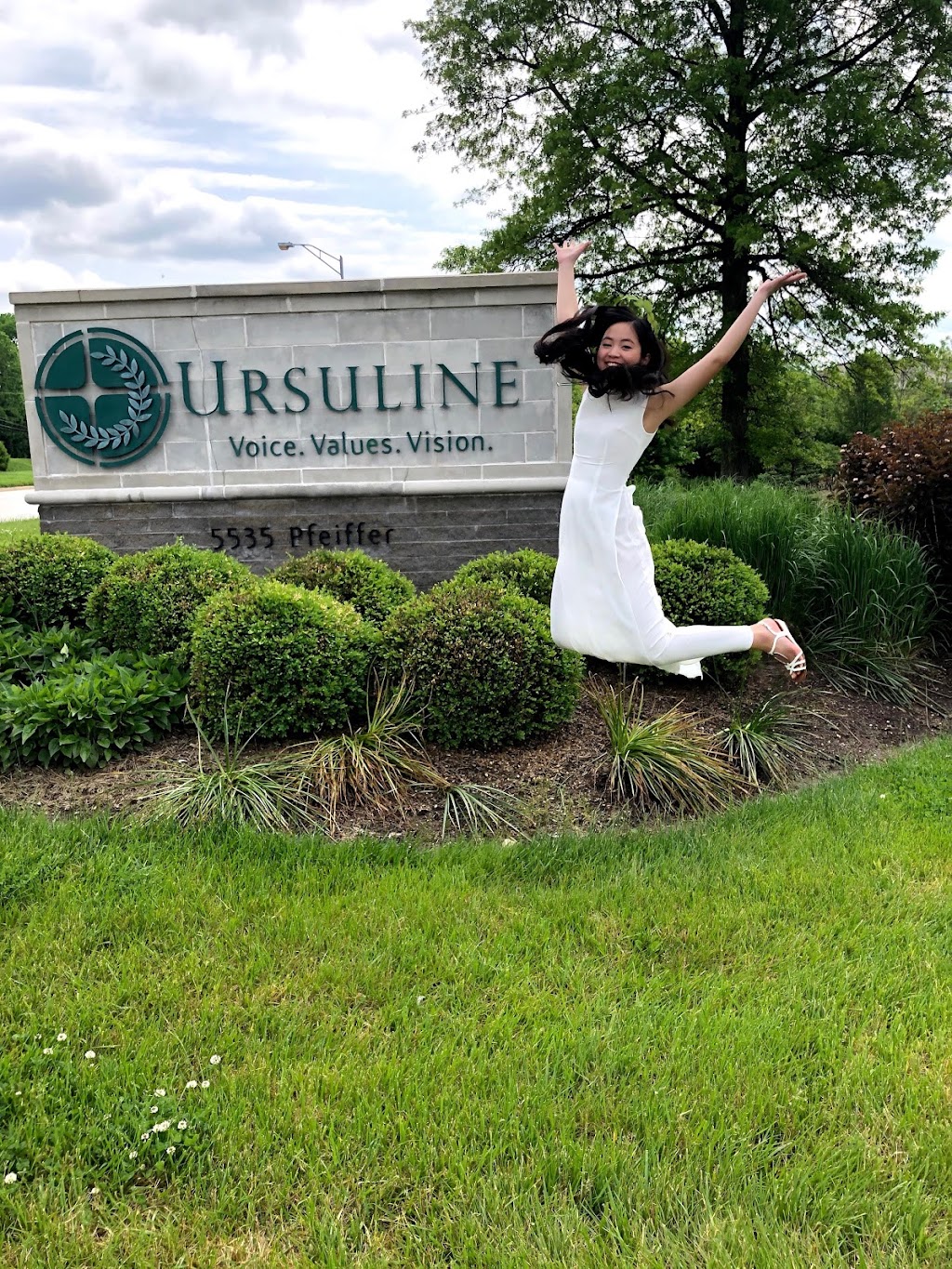 Ursuline Academy | 5535 Pfeiffer Rd, Cincinnati, OH 45242, USA | Phone: (513) 791-5791