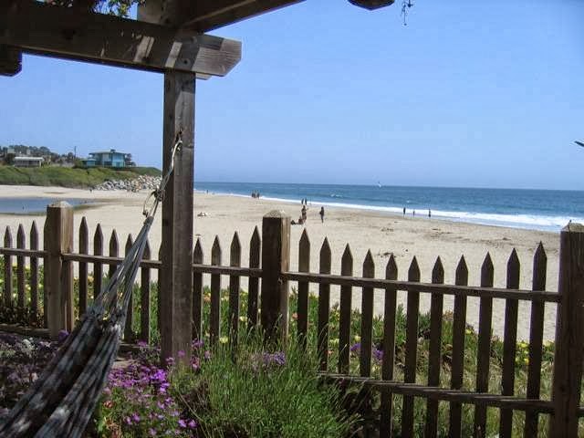 Aquarius Beach House Rental | 105 21st Ave, Santa Cruz, CA 95062, USA | Phone: (408) 218-7066