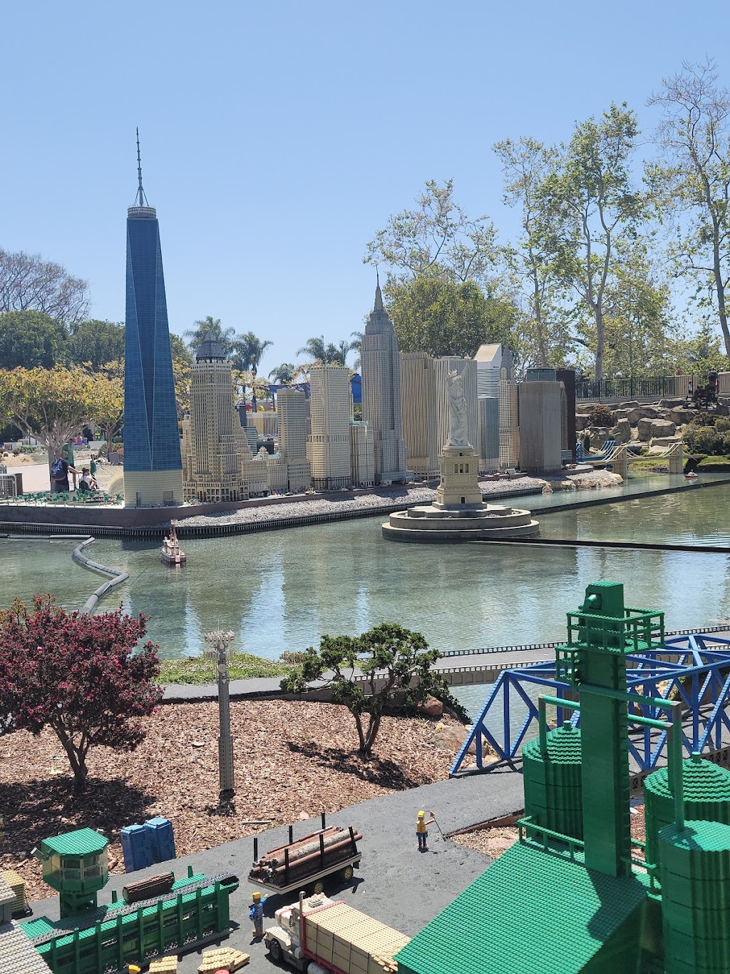 Miniland USA | 1 Legoland Dr, Carlsbad, CA 92008, USA | Phone: (877) 376-5346