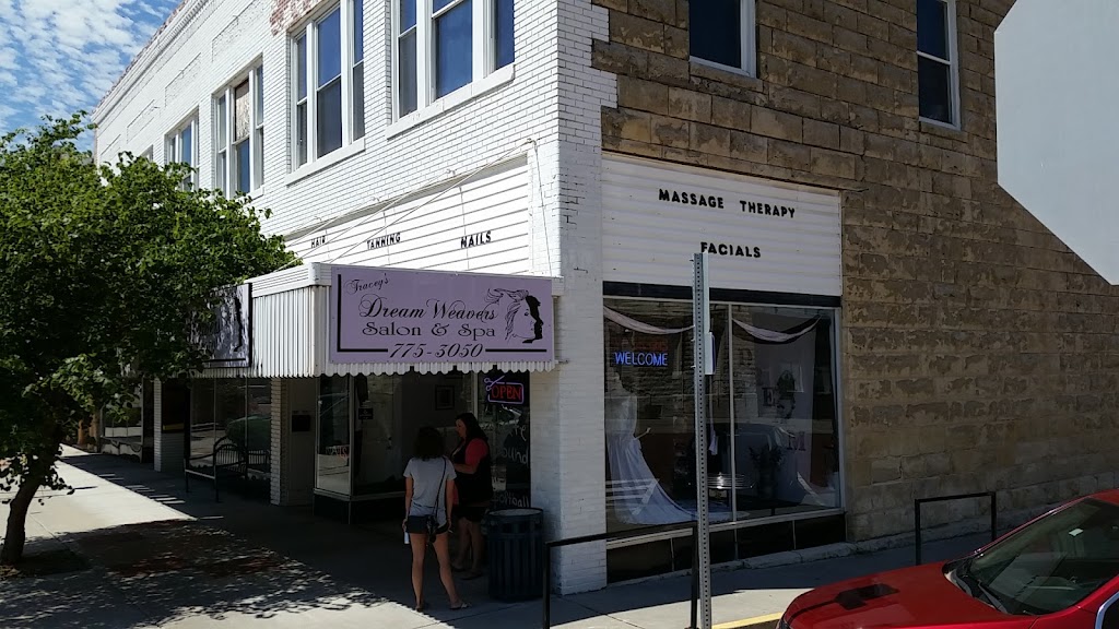 Traceys Dream Weavers Salon and Spa | 431 State St, Augusta, KS 67010, USA | Phone: (316) 775-3050