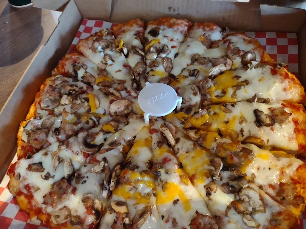 Mountain Mikes Pizza | 1525 E Robertson Blvd, Chowchilla, CA 93610, USA | Phone: (559) 665-1305