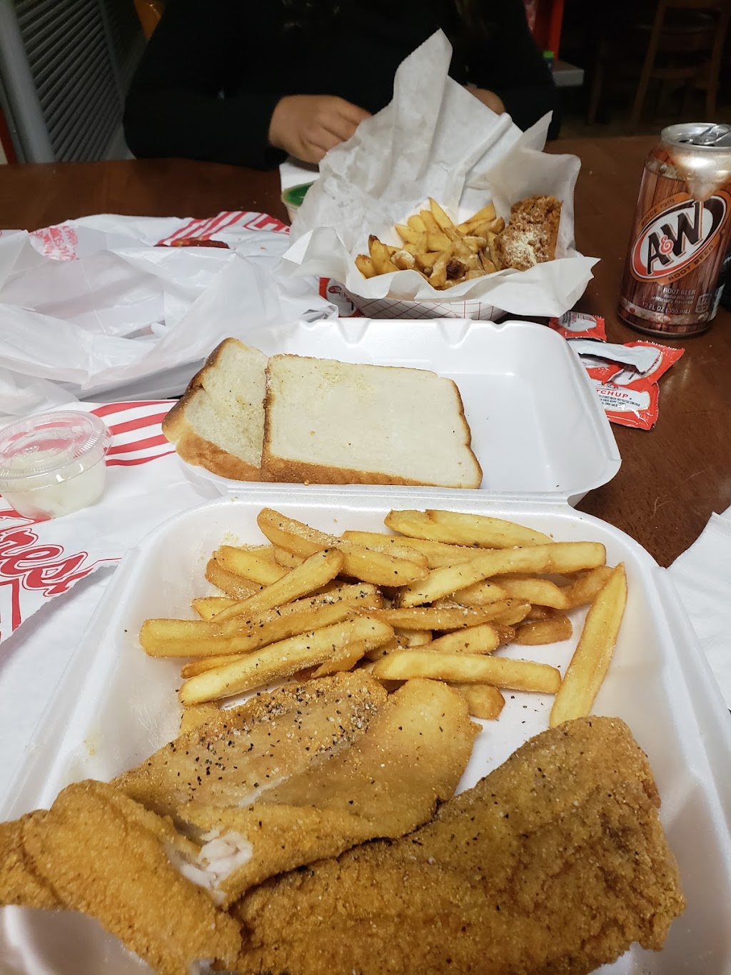 New York Fish & Chicken Gyro | 5110 N Belt W, Belleville, IL 62226, USA | Phone: (618) 222-1700