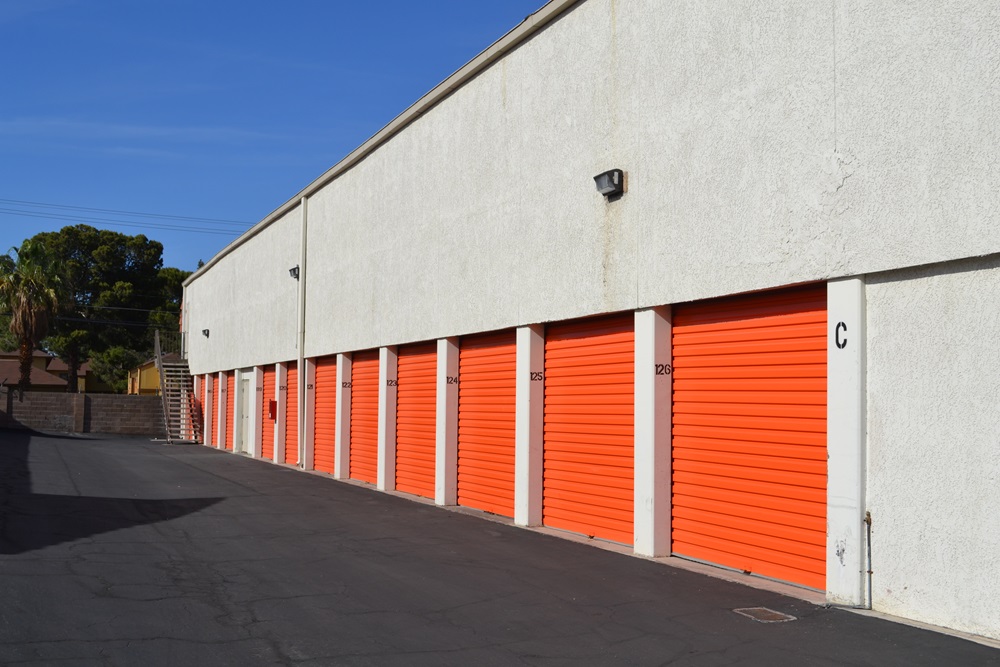 Public Storage | 5050 W Charleston Blvd, Las Vegas, NV 89146, USA | Phone: (702) 979-4909