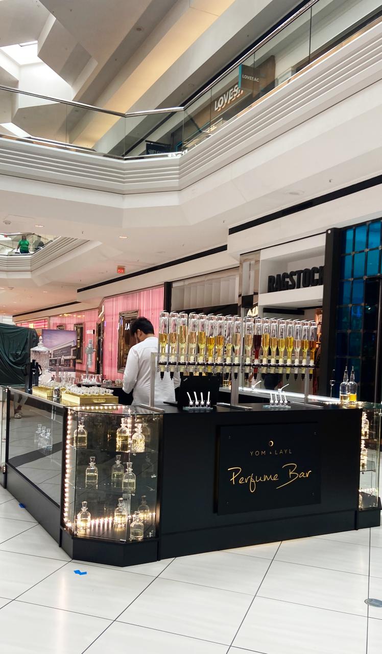 Yom & Layl Perfume Bar | 5 Woodfield Mall, Schaumburg, IL 60173, USA | Phone: (929) 399-4410