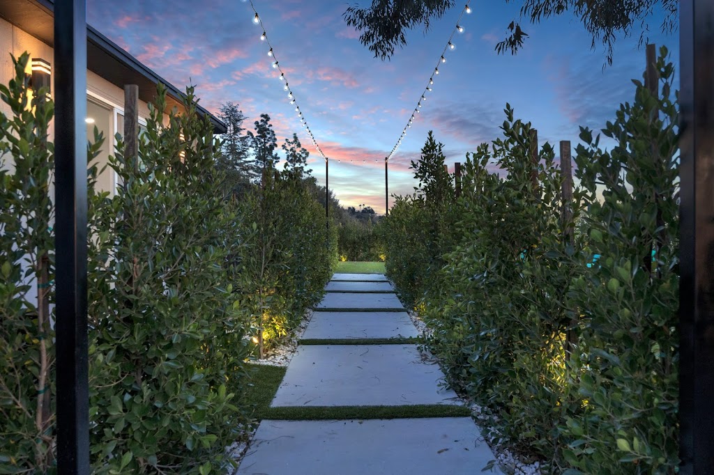 Uplift Recovery Center | 2831 Eaton Canyon Dr, Pasadena, CA 91107, USA | Phone: (866) 979-5848