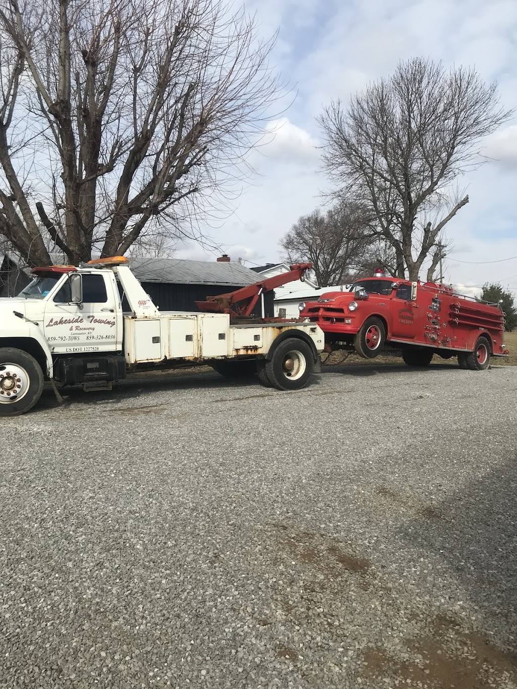 Lakeside Towing | 106 Chenault Bridge Rd, Lancaster, KY 40444, USA | Phone: (859) 326-8036