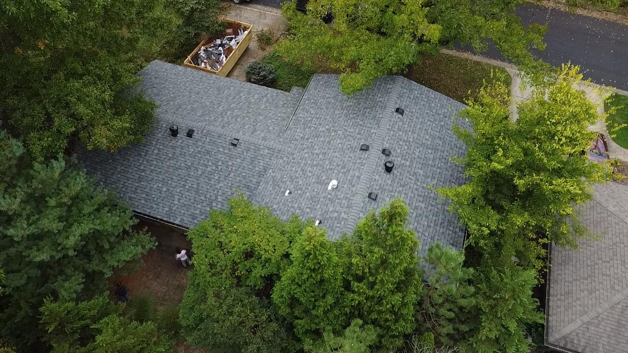 Resolve Roofing | 6401 N Redtop Ct, Columbia, MO 65202, United States | Phone: (573) 646-8698