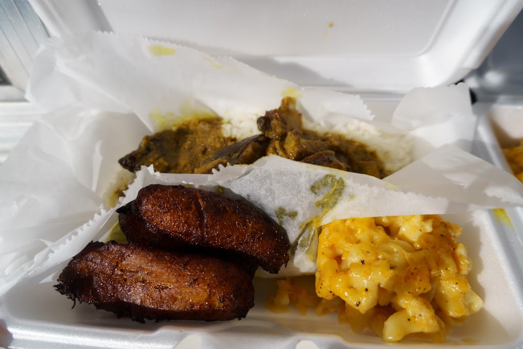 Jamaican On The Go | 6411 E County Line Rd, Tampa, FL 33647, USA | Phone: (850) 321-6571