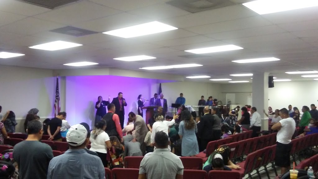 Iglesia Roca de Salvacion | 2095 N Dixie Hwy, Pompano Beach, FL 33060 | Phone: (561) 644-2320