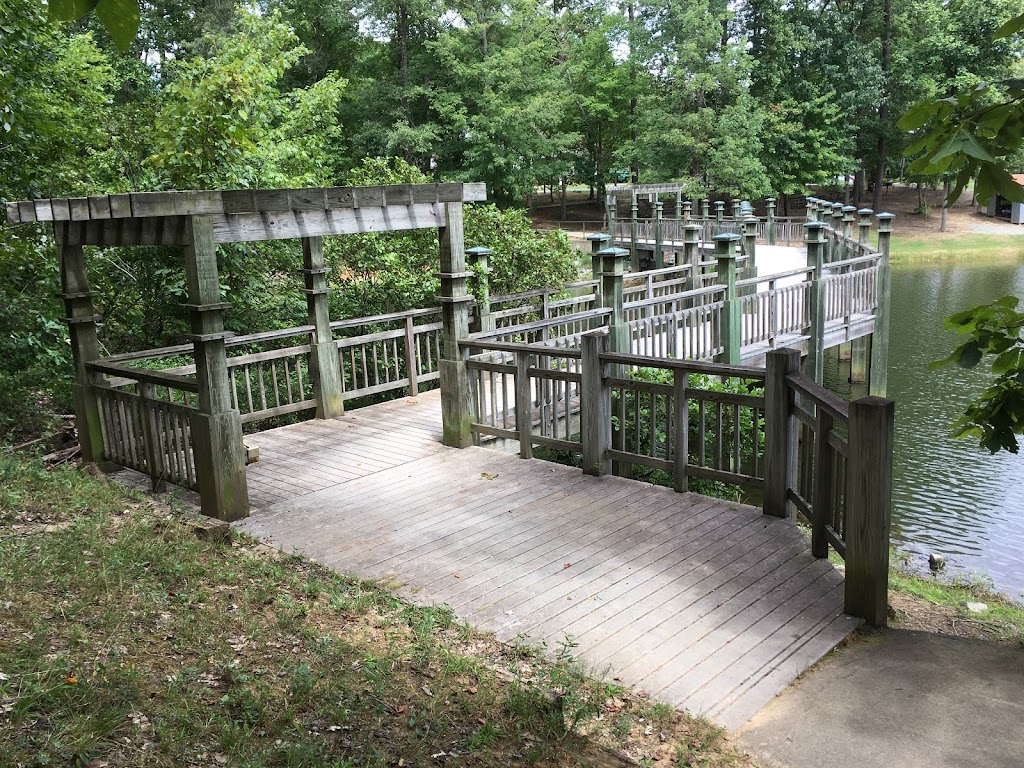 Lake Mackintosh Marina | 2704 Huffman Mill Rd, Burlington, NC 27215, USA | Phone: (336) 538-0896