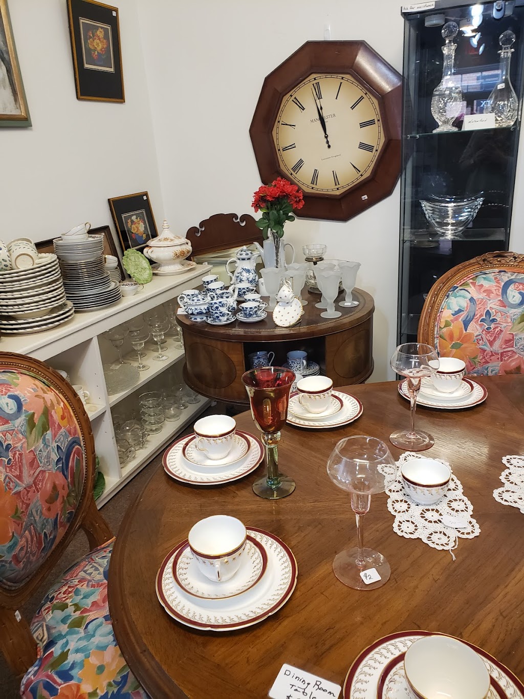 Fantastic Finds | 400 King St # 6, Chappaqua, NY 10514, USA | Phone: (914) 238-9200