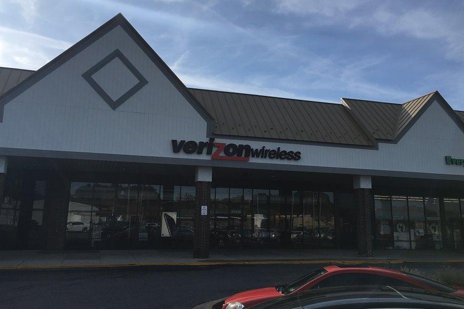 Verizon Authorized Retailer - Victra | 9453 Annapolis Rd, Lanham, MD 20706, USA | Phone: (301) 710-5966