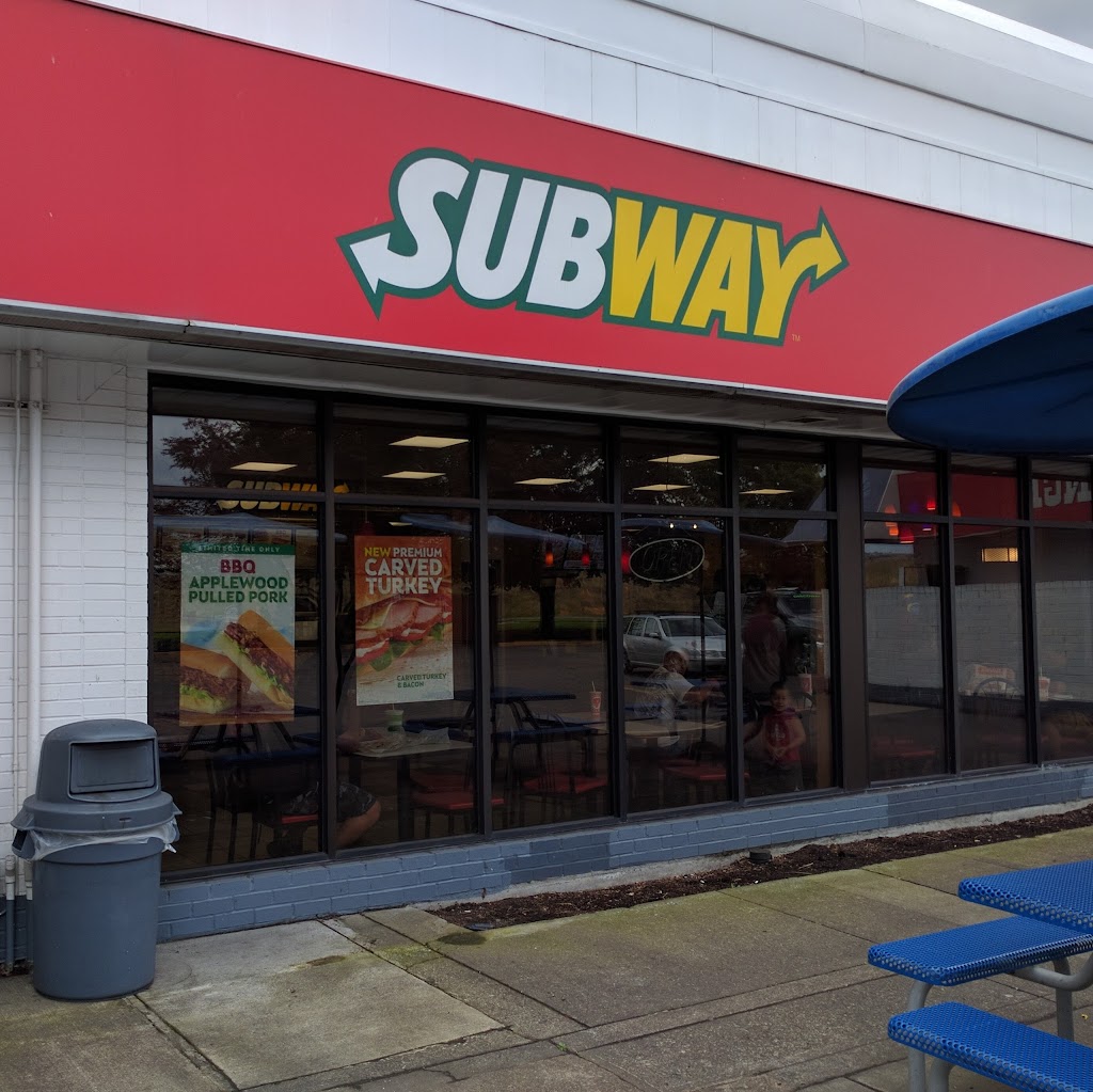 Subway | 790 NW Frontage Rd, Troutdale, OR 97060 | Phone: (503) 666-1588