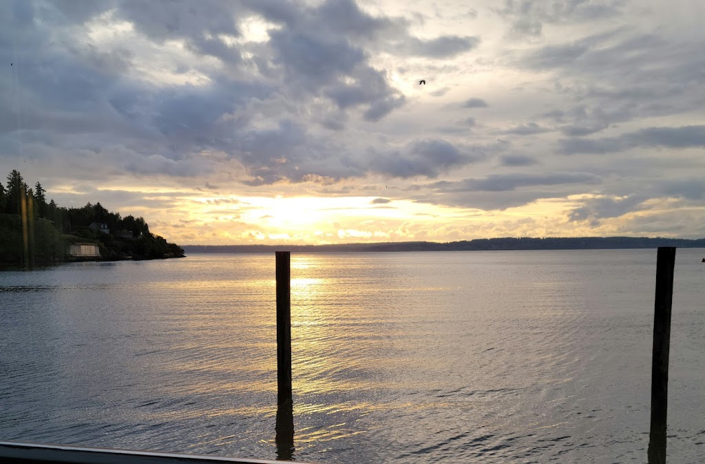 Rays Boathouse | 6049 Seaview Ave NW, Seattle, WA 98107, USA | Phone: (206) 789-3770