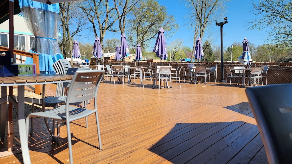 Cabana On the River | 7445 Forbes Rd, Cincinnati, OH 45233, USA | Phone: (513) 941-7442