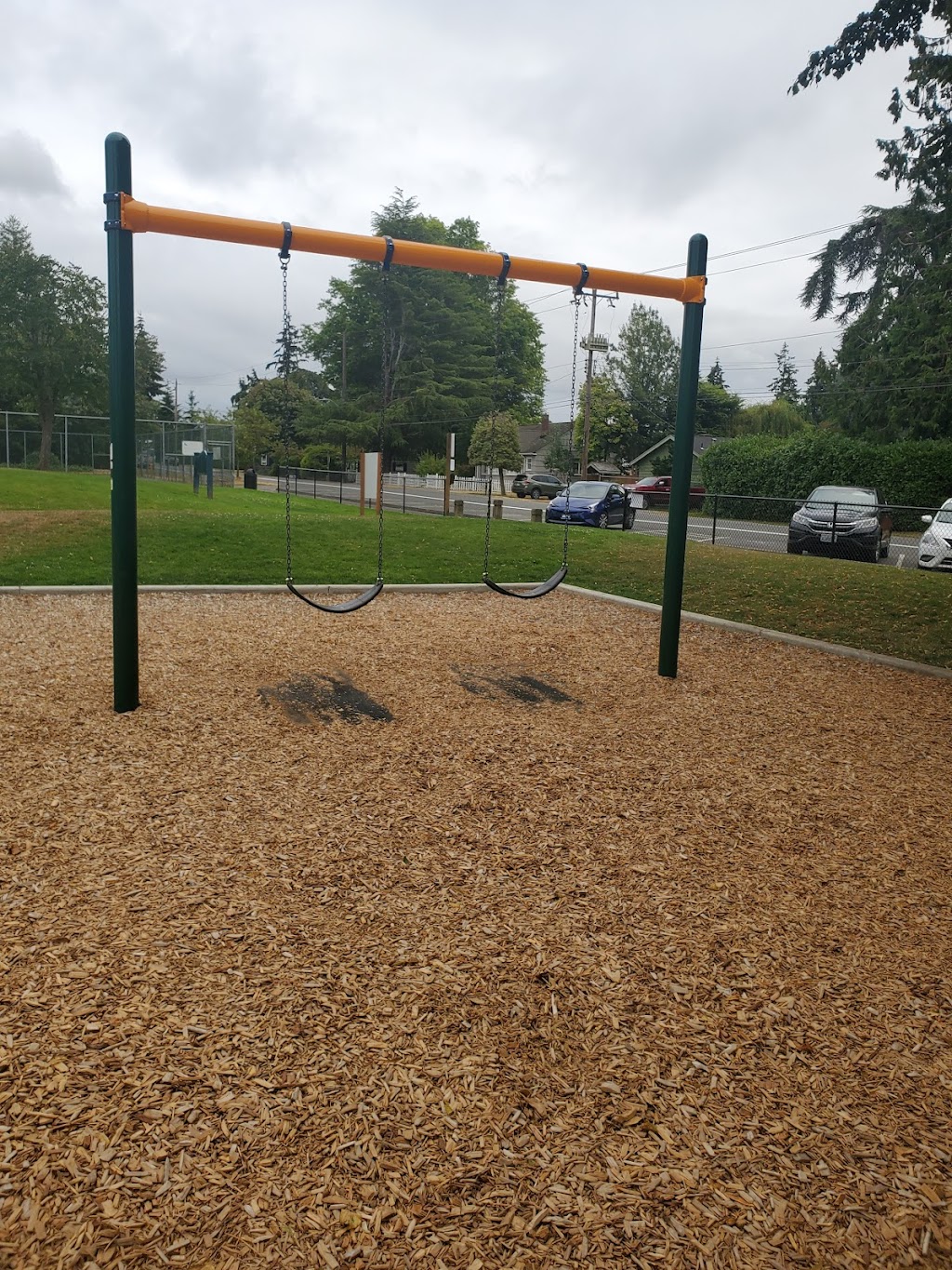 Lake Burien School Memorial Park | 1620 SW 149th St, Burien, WA 98166, USA | Phone: (206) 988-3700