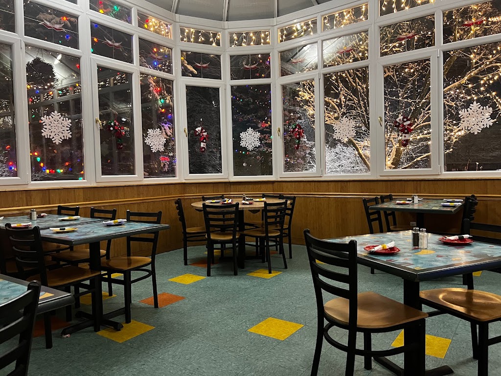 Gilligans Clam Bar & Grill | 366 US-202, Pomona, NY 10970, USA | Phone: (845) 354-1161