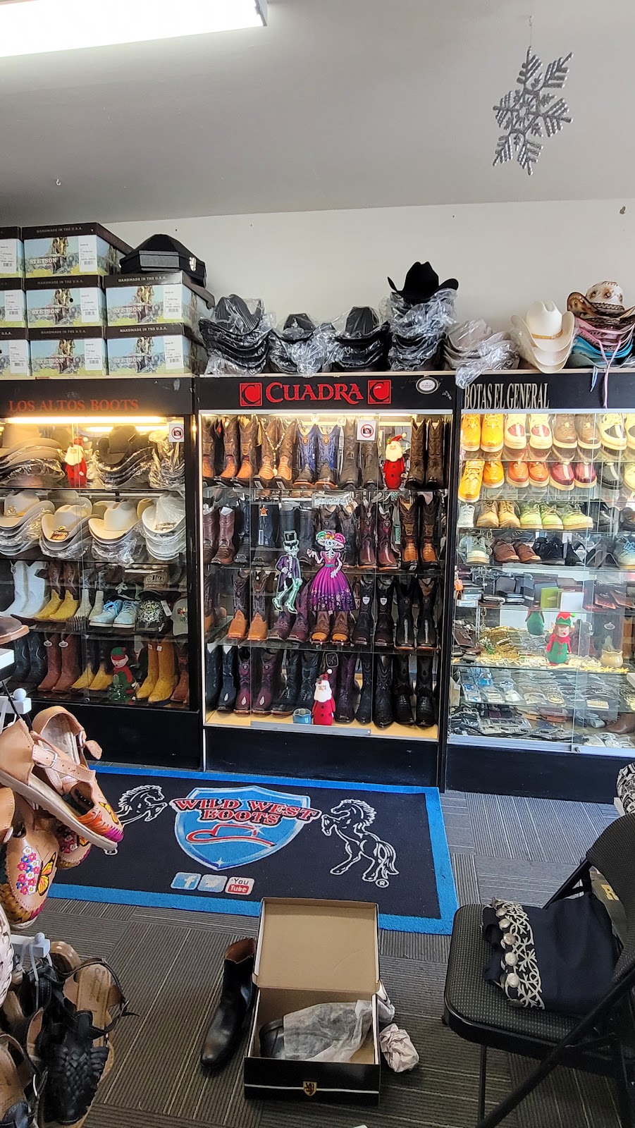 Botas Exoticas Yinas | 2019 Mission Ave, Oceanside, CA 92056, USA | Phone: (760) 722-6393