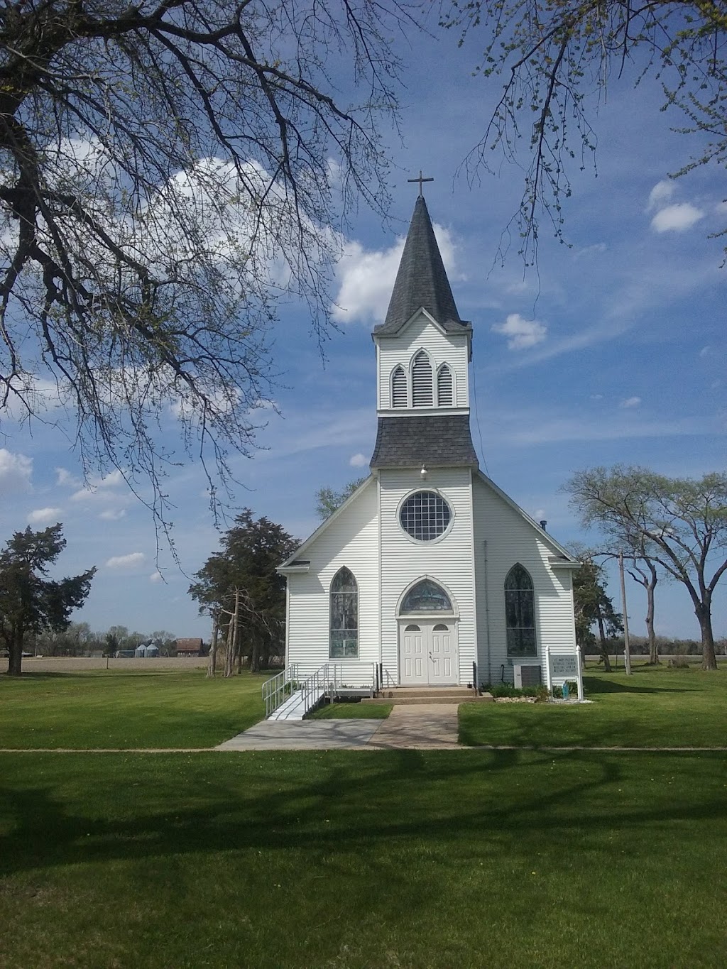 St Mary Church (Pilzno) | Co Rd 140, Columbus, NE 68601, USA | Phone: (402) 747-3491