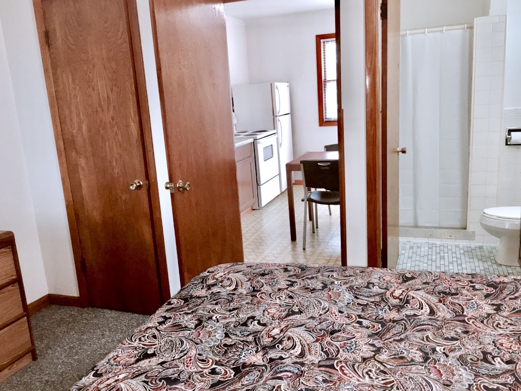 51 Kitchenette Motel | 5211 N, US-51, Janesville, WI 53545, USA | Phone: (608) 756-0219