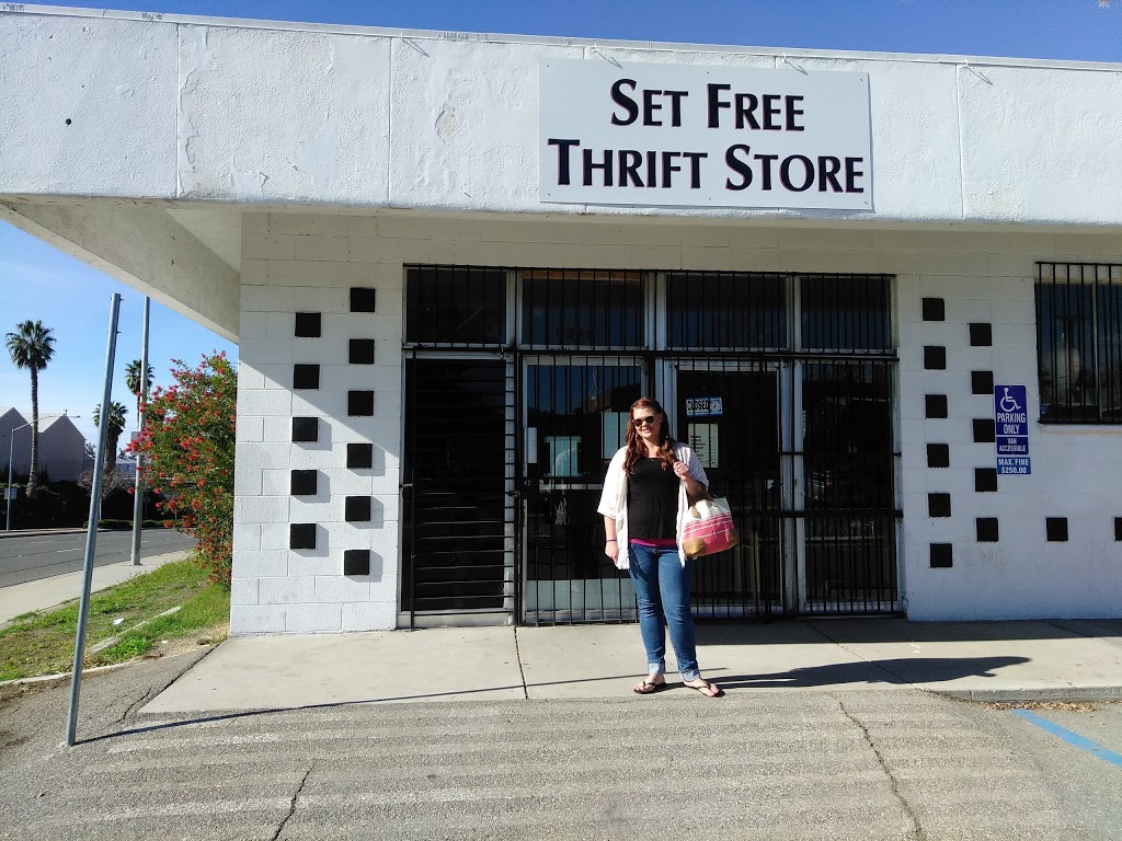 Set Free Thrift Store | 3021 14th St, Riverside, CA 92507, USA | Phone: (951) 680-9868