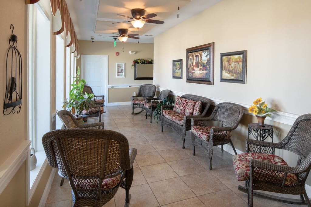 New Haven Assisted Living and Memory Care of Kyle | 107 Creekside Trail, Kyle, TX 78640 | Phone: (512) 201-2868